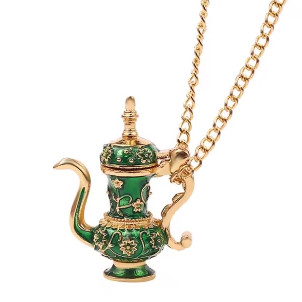 Vintage Green Teapot  – Gold Enamel Long Chain Beautiful Necklace - Picture 7 of 7